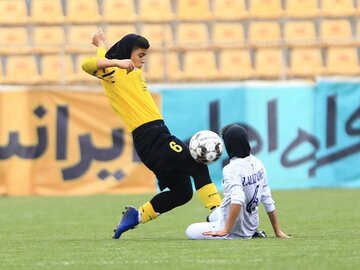 خشونت در فوتبال زنان ایران: سه بازیکن بستری شدند!