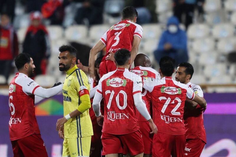 پرسپولیس 3 -0 نفت و گاز: رجزخوانی برای دربی! پرسپولیس