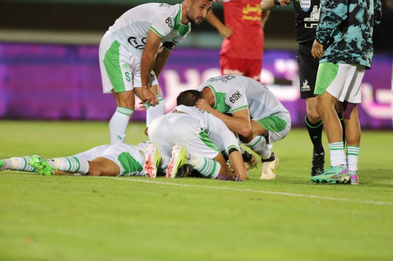 آلومینیوم 4(6) - پرسپولیس (5)4، حذف مدعی بزرگ! پرسپولیس