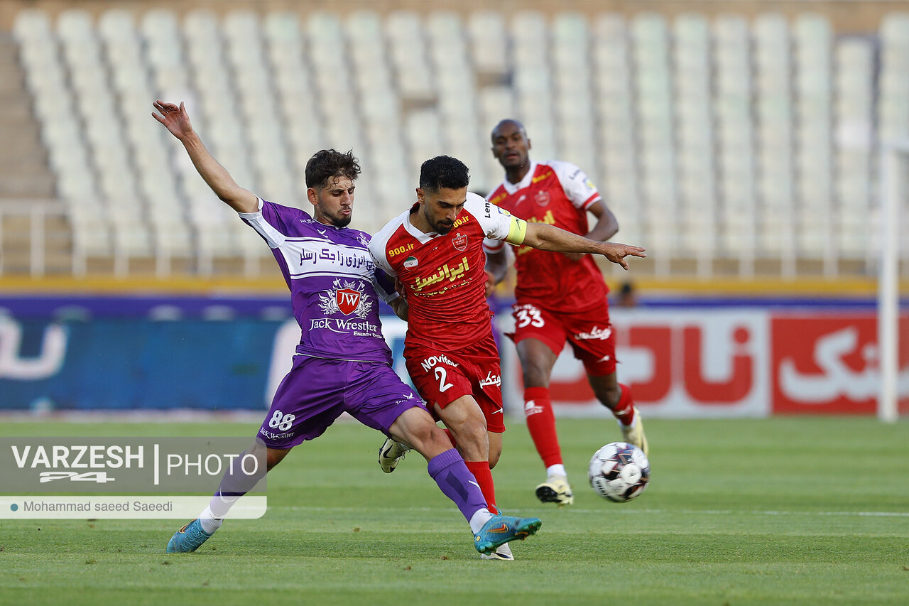 هوادار 0 - 2 پرسپولیس: بندری در صدر جدول!