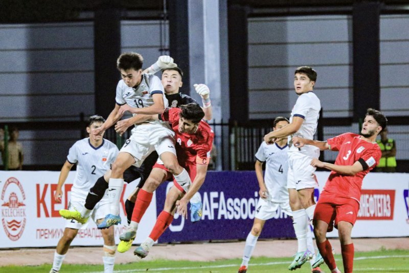 پرواز عجیب ملی پوشان: 27 ساعت در راه! تیم فوتبال جوانان ایران