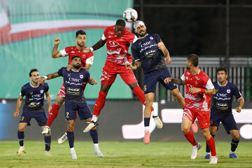 برد لحظه آخری سرخ ها؛ پرسپولیس ۱ - ۰ چادرملو اردکان