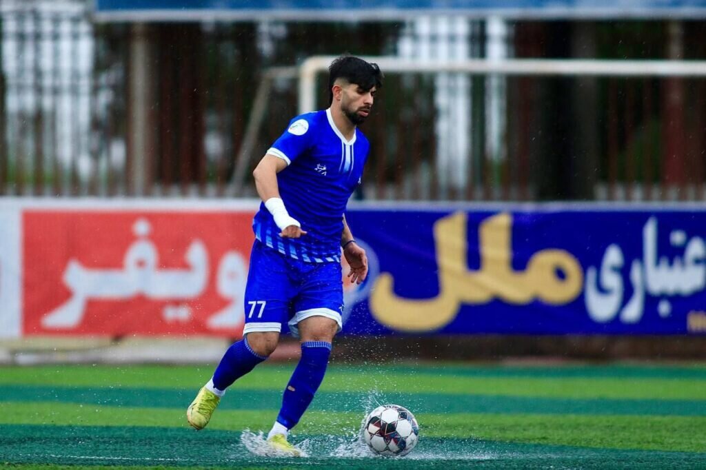 باران آتش بازی را خاموش کرد. باران