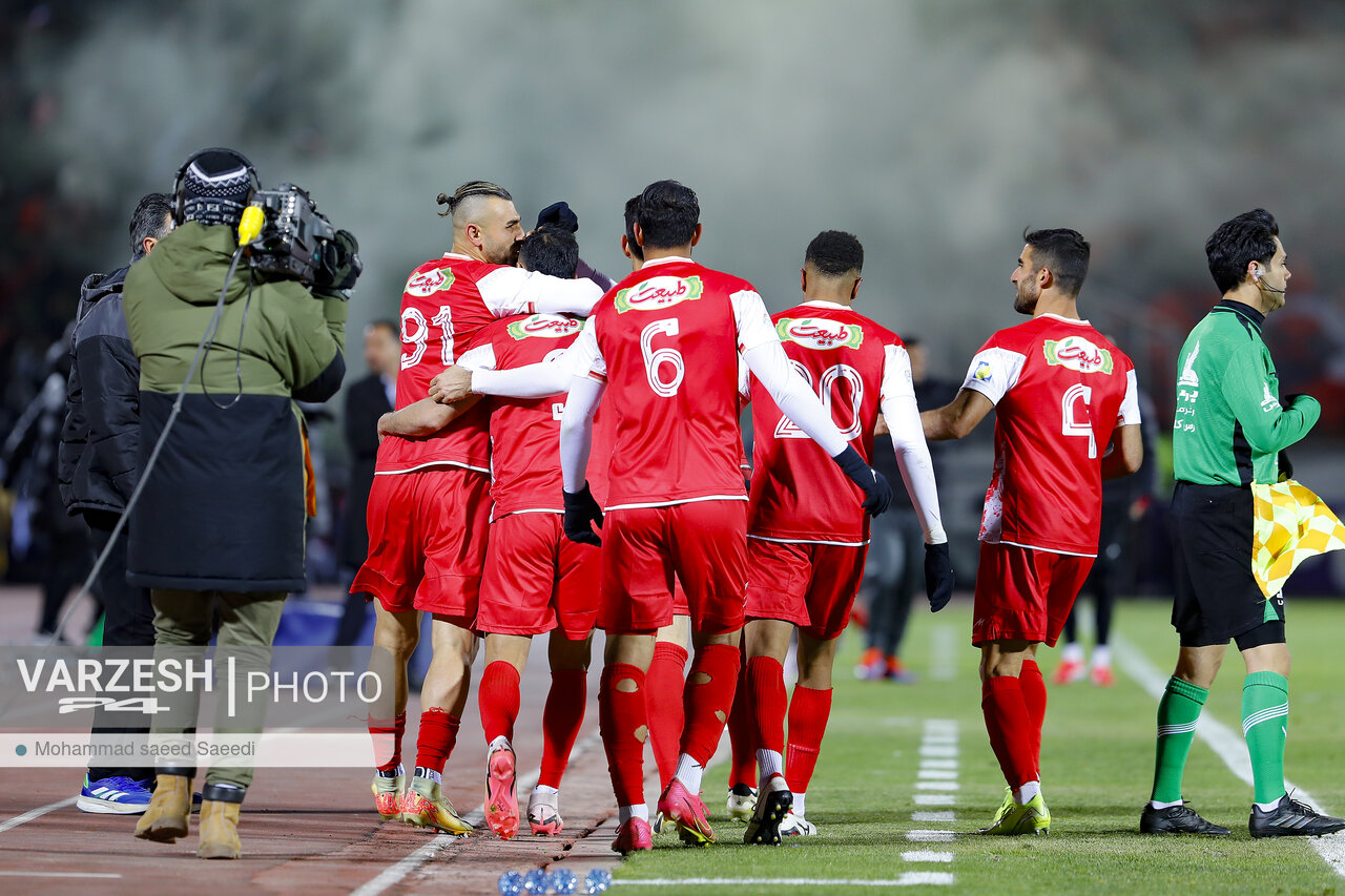 سووووووووو قبل از حضور کریس در آزادی!