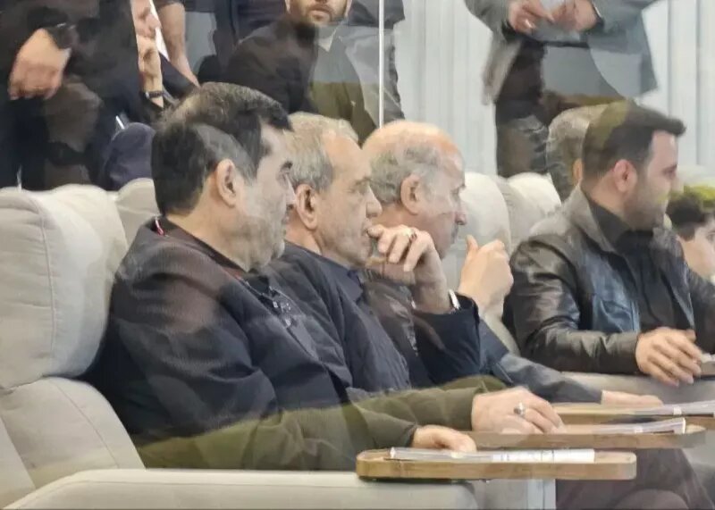 ضربه سر سردار هدیه به پرزیدنت! (عکس)