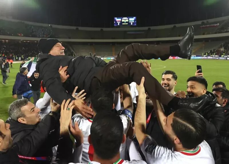 قلعهنویی روی دستها: پرتاب ژنرال به آسمان! امیر قلعهنویی