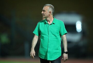کمالوند از سرمربیگری نفت آبادان استعفا کرد!