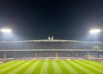 چمن ورزشگاه آزادی هیبریدی می‌شود