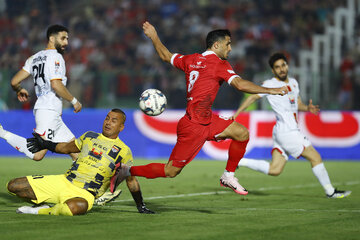 یحیی مچ وحید را در تهران خواباند؛ پرسپولیس ۱ - ۱ فولاد