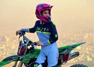 سانحه تلخ برای دختر موتورسوار در ‌پیست آزادی