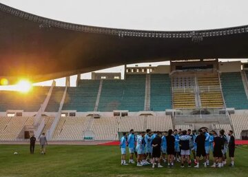 تکمیل فاجعه: چمن تختی باید تعویض شود!