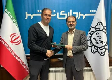 رسمی: محسن بنگر روی نیمکت شهرداری نوشهر