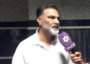 سرمربی حریف استقلال: چرا باید ۱۲ ساعت در راه باشیم؟