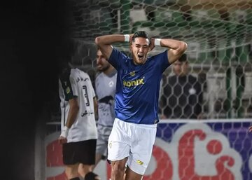 صدر جدول از دست پرسپولیس رفت!