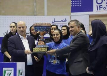 تاج جام قهرمانی را به استقلالی‌ها داد