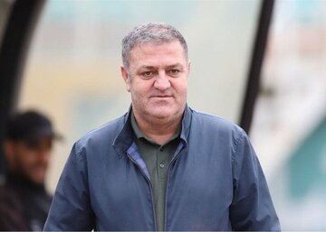 اراکی‌ها به دنبال انتقال چمن ورزشگاه آزادی!