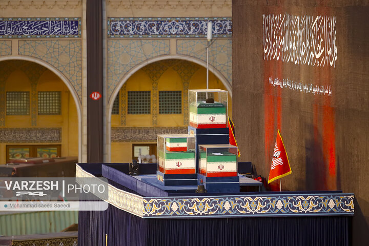 بدرقه امام خامنه ای در مصلی تهران