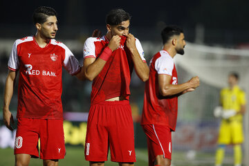 پرسپولیس ۴ - اس خوزستان ۱: سلام به صدرنشینی!